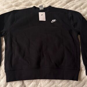Nike Men’s Black Fleece Sweatshirt with White Logo size M